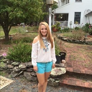 Meet your Posher, Danielle